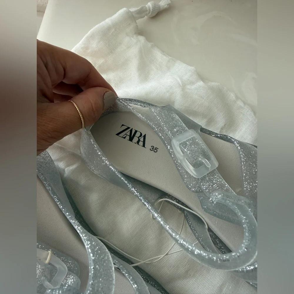Zara Transparent Glitter Jelly Sandals - Size 5 - Picture 3 of 4